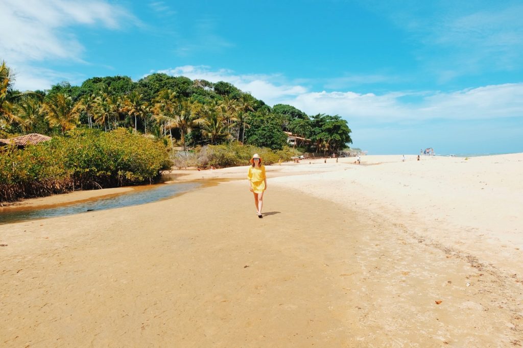 Praia do Espelho: A praia entre as 10 mais bonitas do Brasil