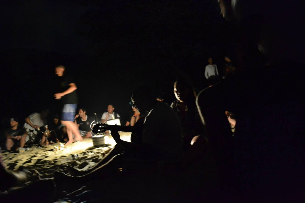 praia do sono a noite